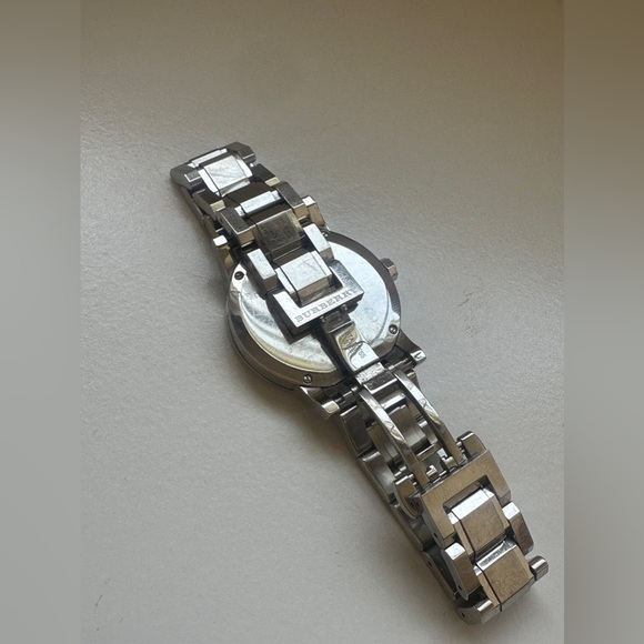 Burberry Grey Dial Stainless Steel Women's Watch - Picture 11 of 12